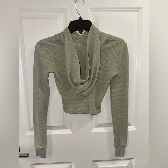 ARITZIA TNA Sage Waffle Knit Cropped Hoodie - Picture 2 of 3